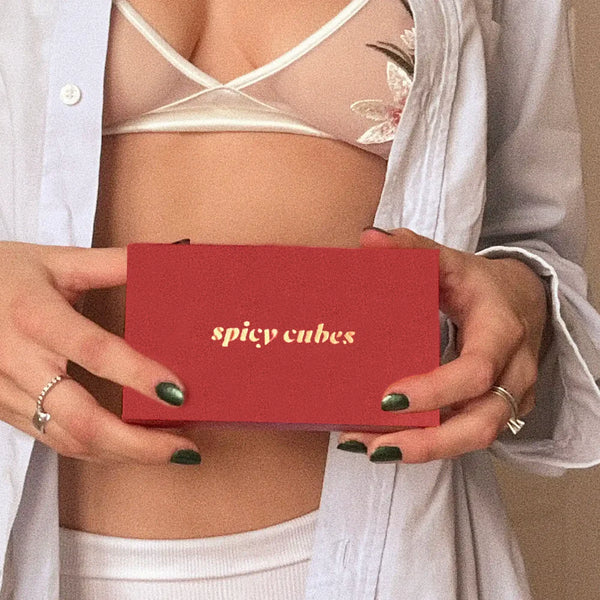 Spicy cubes | Gomitas picantes con sabor a melocotón para despertar la energía y la acción en la intimidad