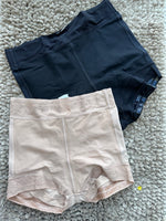 PANTY LEVANTA COLA CACHETERO CON HUECOS INTERNOS